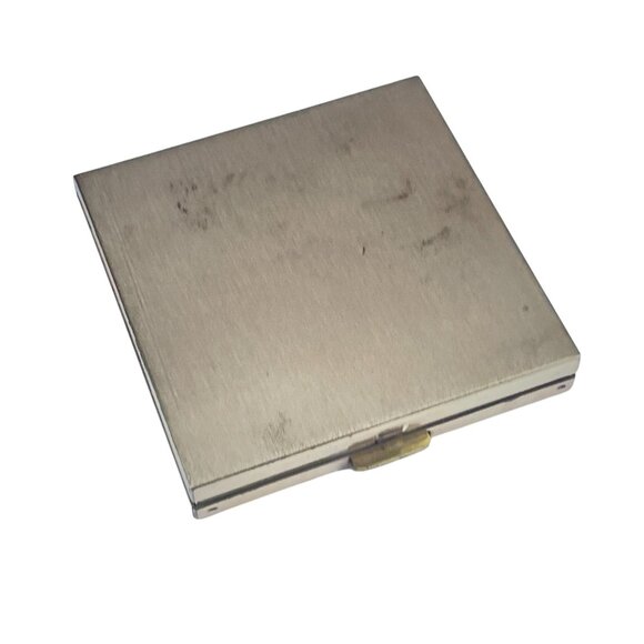 Vintage Volupte 1940s Powder Compact Gold-Tone Square Powder Compact With Mirror - Picture 4 of 10